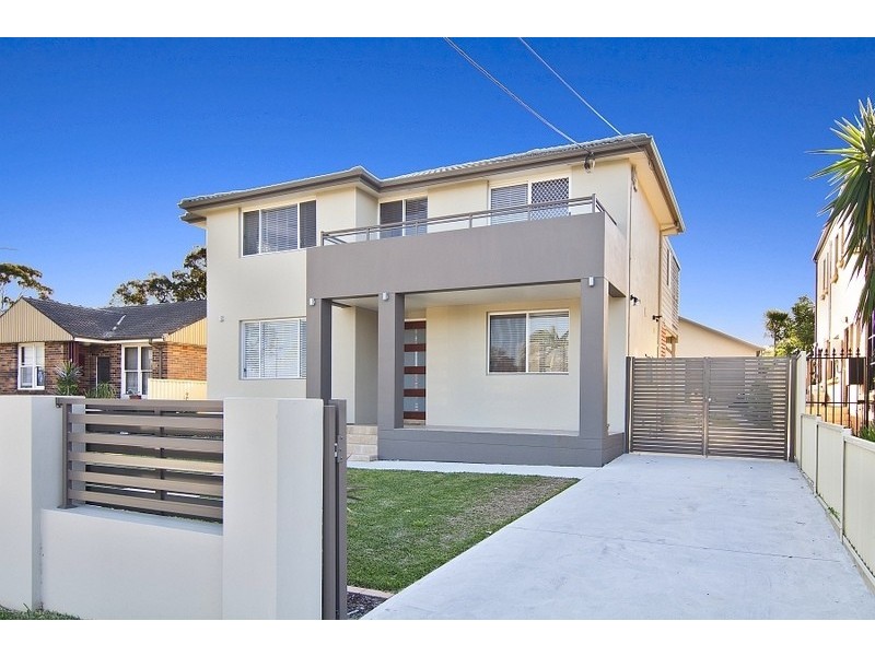 90a Macquarie Street, Chifley NSW 2036