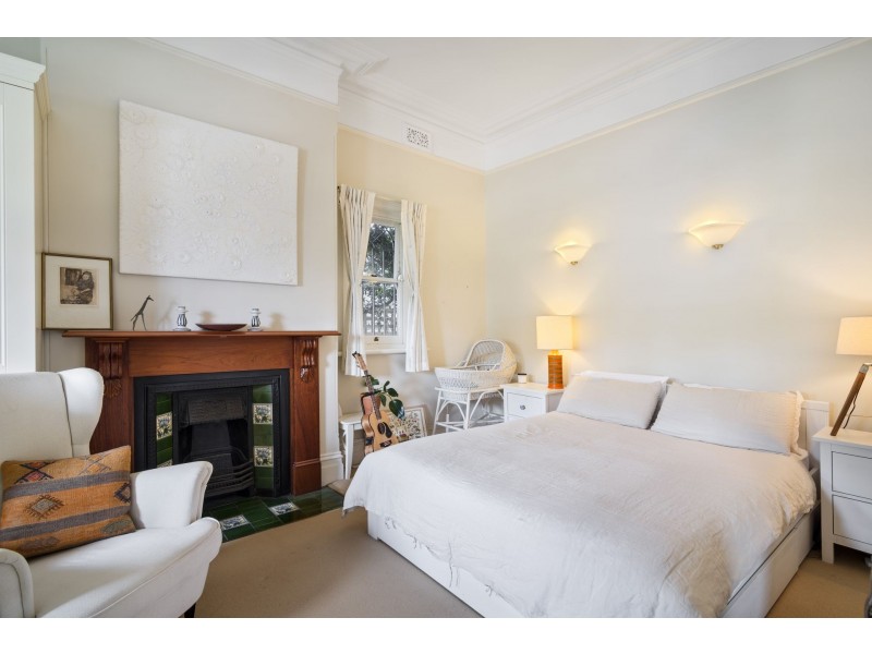 33 Falls Street, Leichhardt NSW 2040