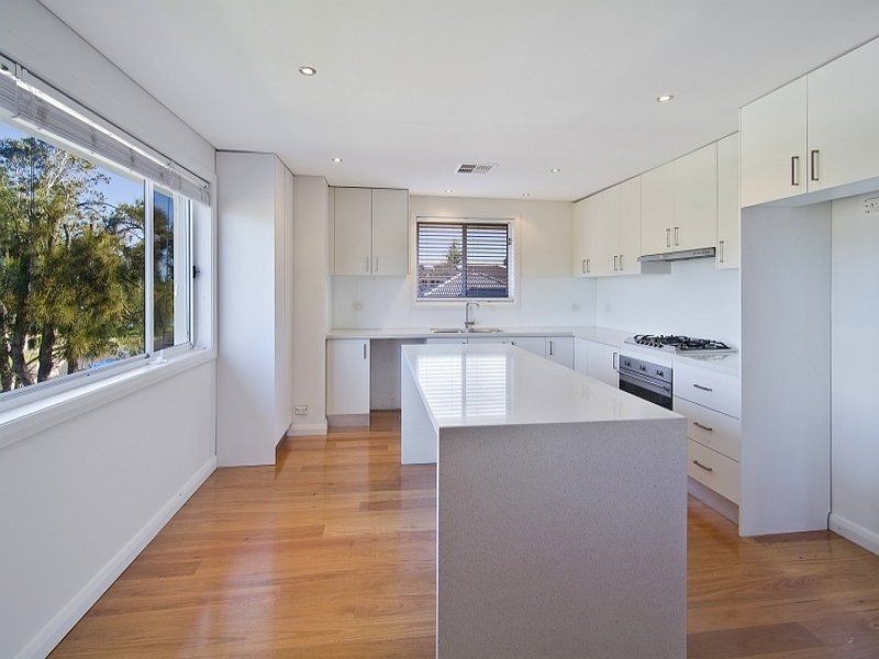 2/90 Macquarie Street, Chifley NSW 2036