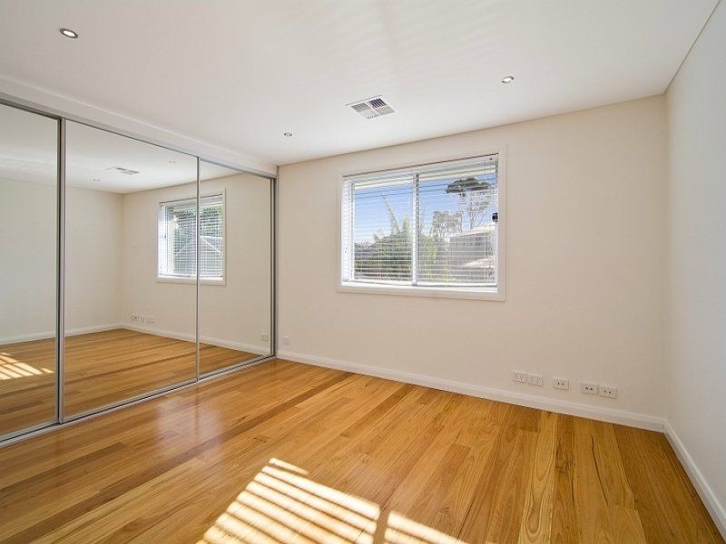 2/90 Macquarie Street, Chifley NSW 2036