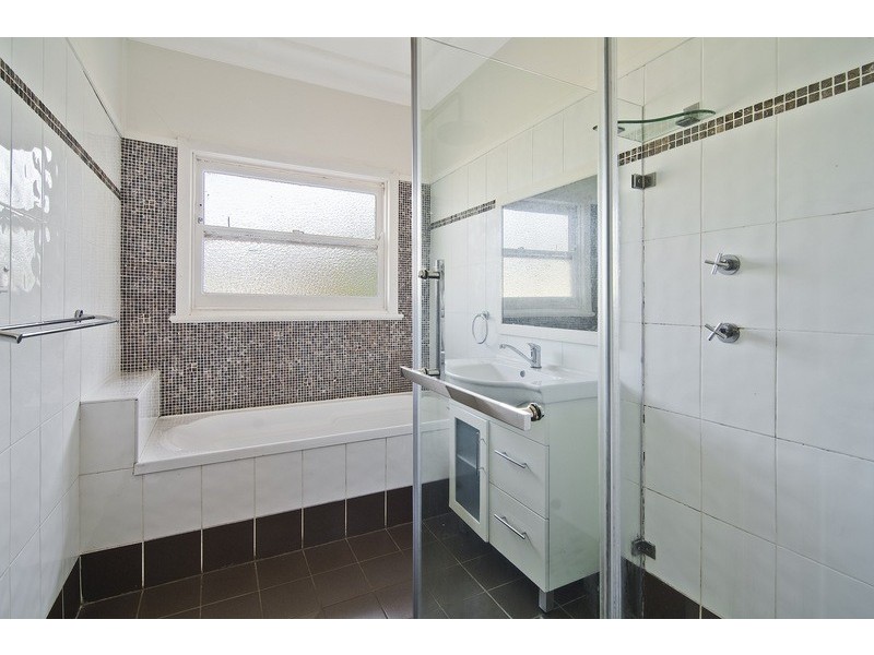 44 Waratah Crescent, Macquarie Fields NSW 2564
