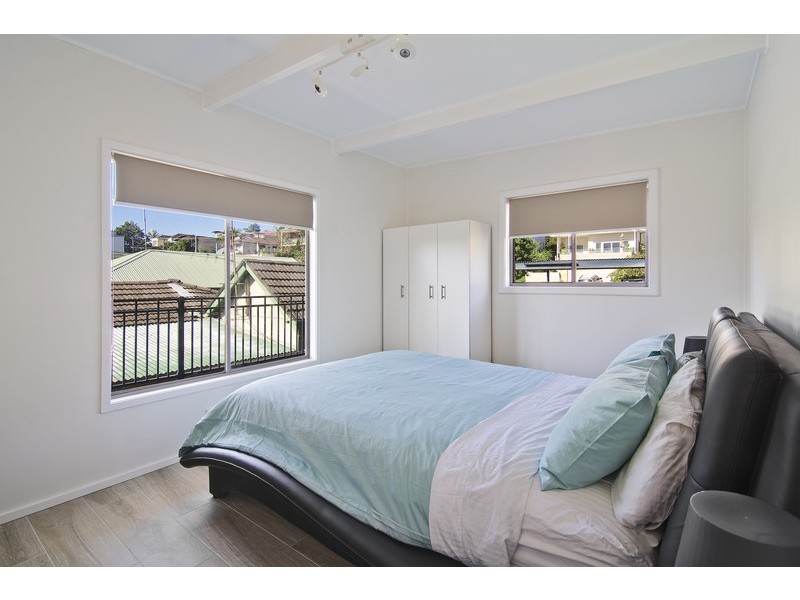 53 Curl Curl Parade, Curl Curl NSW 2096