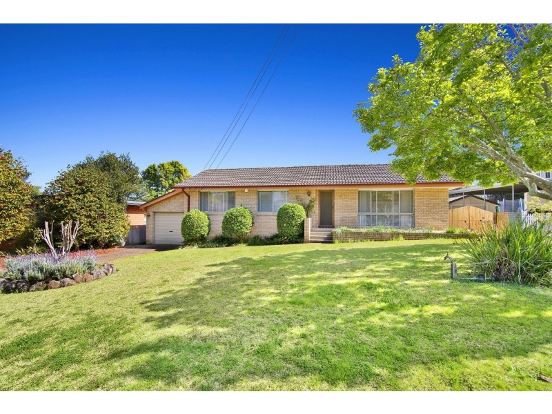 8 Anthony Road, Castle Hill NSW 2154