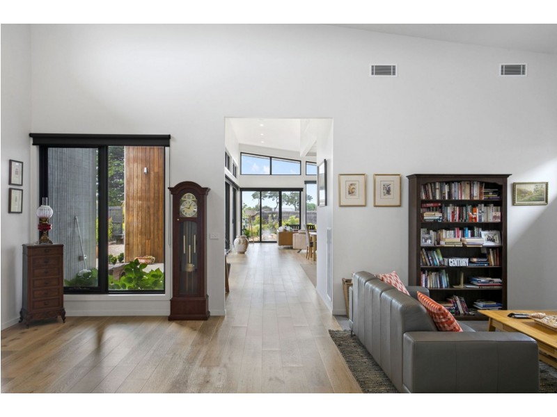 21b Plantation Drive, Connewarre VIC 3227