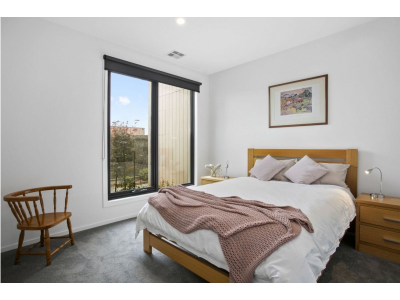 21b Plantation Drive, Connewarre VIC 3227