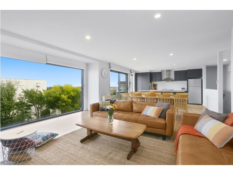 2/9-11 The Parade, Ocean Grove VIC 3226