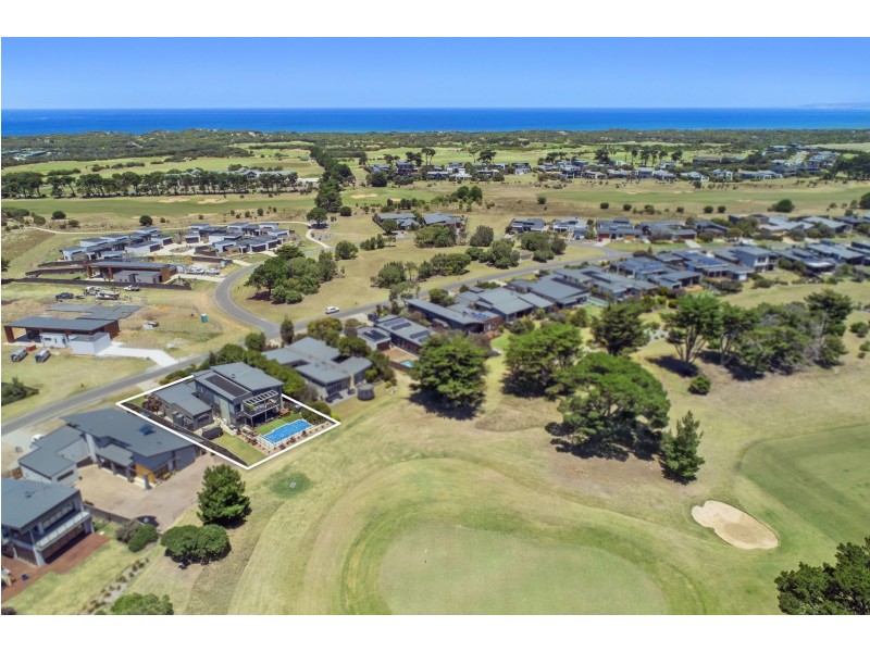 22 Plantation Drive, Connewarre VIC 3227