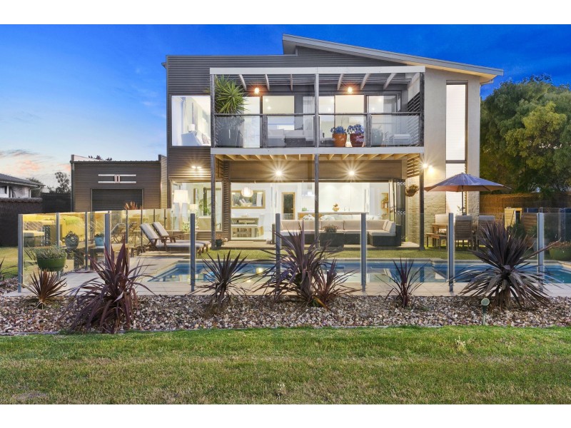 22 Plantation Drive, Connewarre VIC 3227