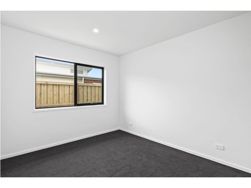 33 Blue Mallee Drive, Ocean Grove VIC 3226