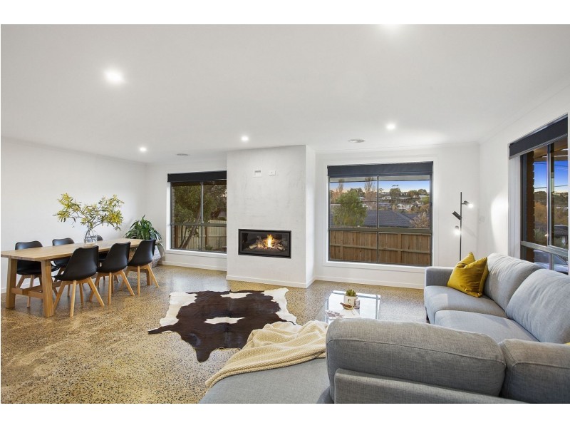 82 Lake Avenue, Ocean Grove VIC 3226