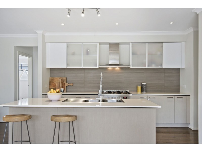 10 Merlan Street, Ocean Grove VIC 3226