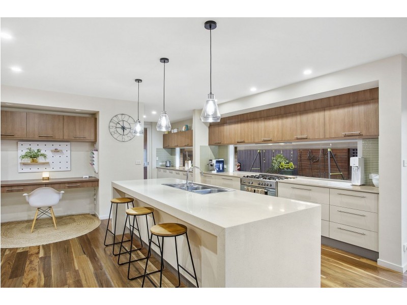 57 Oakdean Boulevard, Ocean Grove VIC 3226