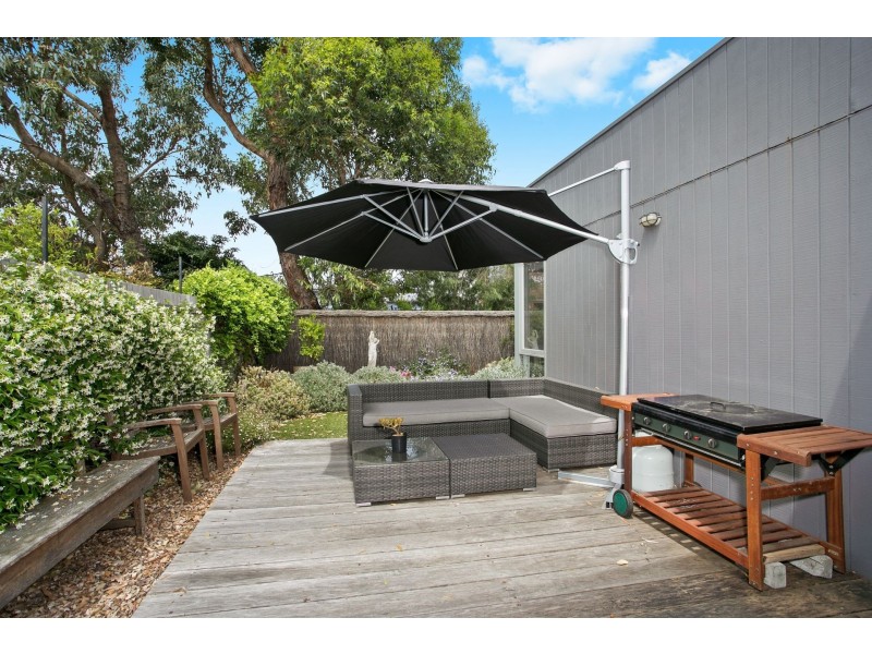 2/65-67 Golf Links Road, Barwon Heads VIC 3227