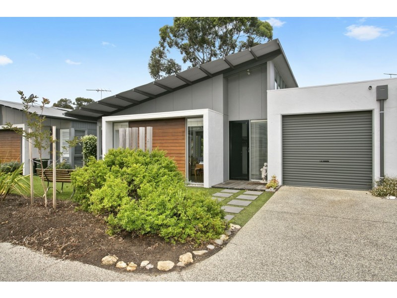 2/65-67 Golf Links Road, Barwon Heads VIC 3227