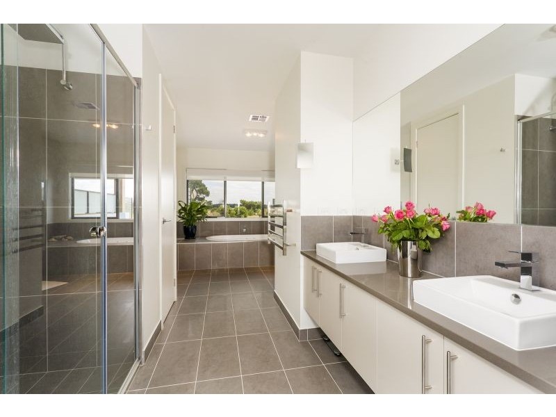 14 Plantation Drive, Barwon Heads VIC 3227