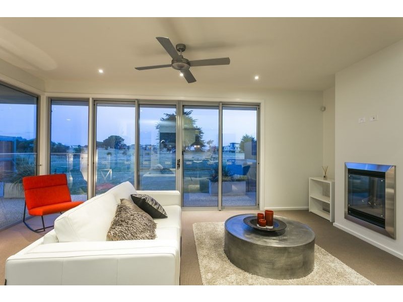 2/11 Plantation Drive, Barwon Heads VIC 3227
