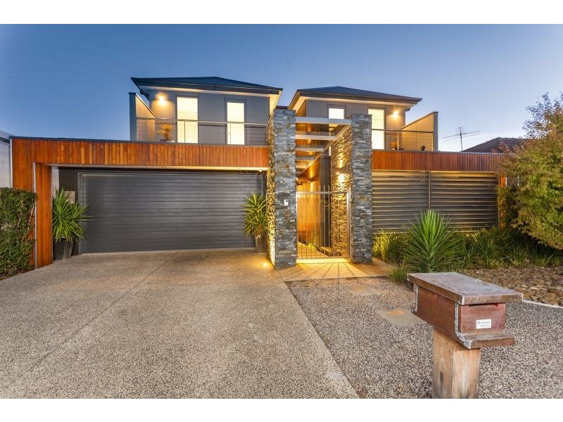 19 Punt Rd, Barwon Heads VIC 3227