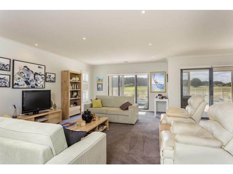 86 Fourteenth Road, Barwon Heads VIC 3227