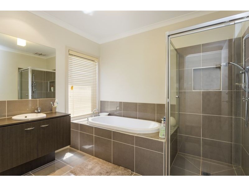 32 Corymbia Circuit, Barwon Heads VIC 3227