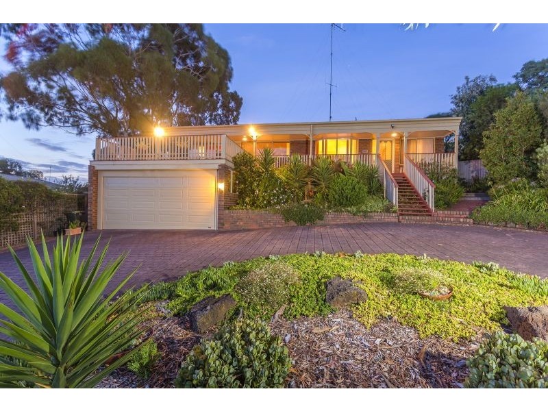 11 Cruickshank Avenue, Ocean Grove VIC 3226