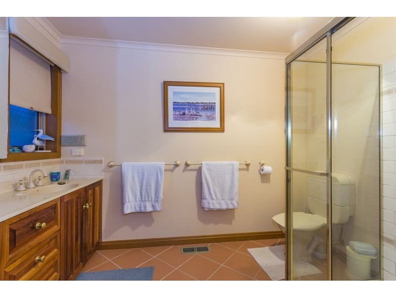 11 Cruickshank Avenue, Ocean Grove VIC 3226