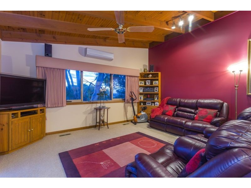 11 Cruickshank Avenue, Ocean Grove VIC 3226