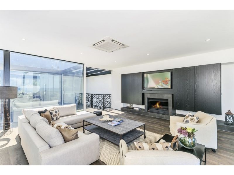 1/131 Dare Street, Ocean Grove VIC 3226