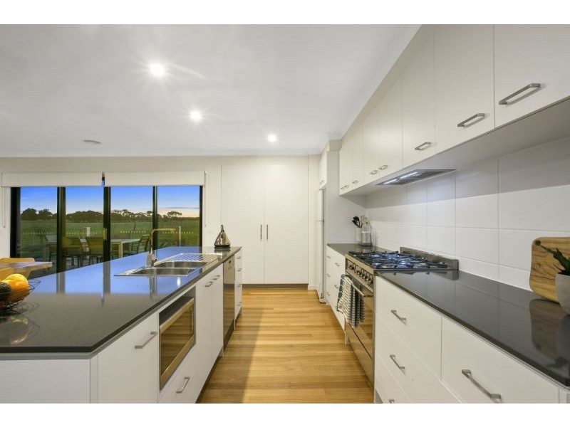 13 Eddystone Court, Barwon Heads VIC 3227