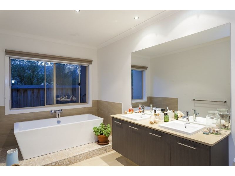 49 Golf Links Road, Barwon Heads VIC 3227