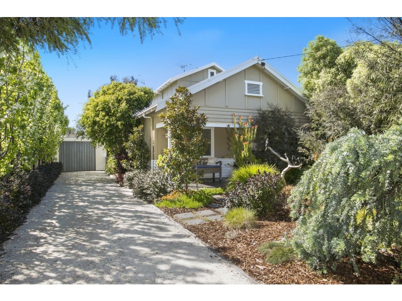 98 Hitchcock Avenue, Barwon Heads VIC 3227