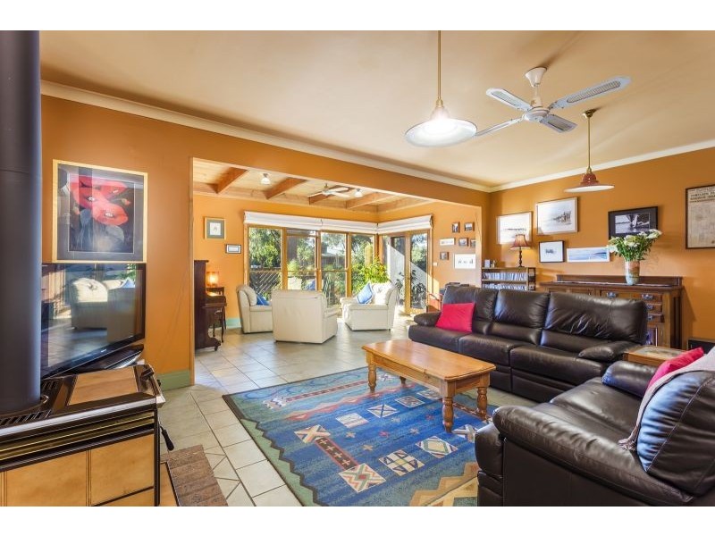 9 Saratoga Avenue, Barwon Heads VIC 3227