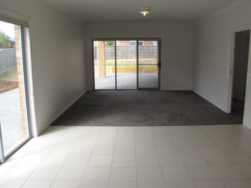 33 Marvins Place, Marshall VIC 3216