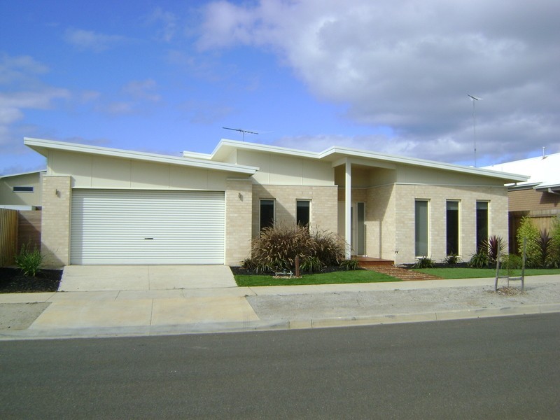 28  Curzon Drive, Ocean Grove VIC 3226