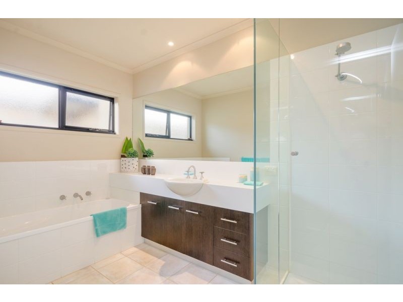 10 Greenview Rise, Ocean Grove VIC 3226