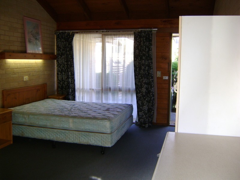 10/19 Lake Avenue, Ocean Grove VIC 3226