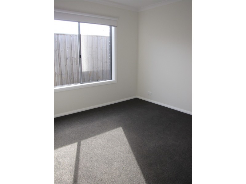 2/8-14  Dalkeith Crescent, Ocean Grove VIC 3226