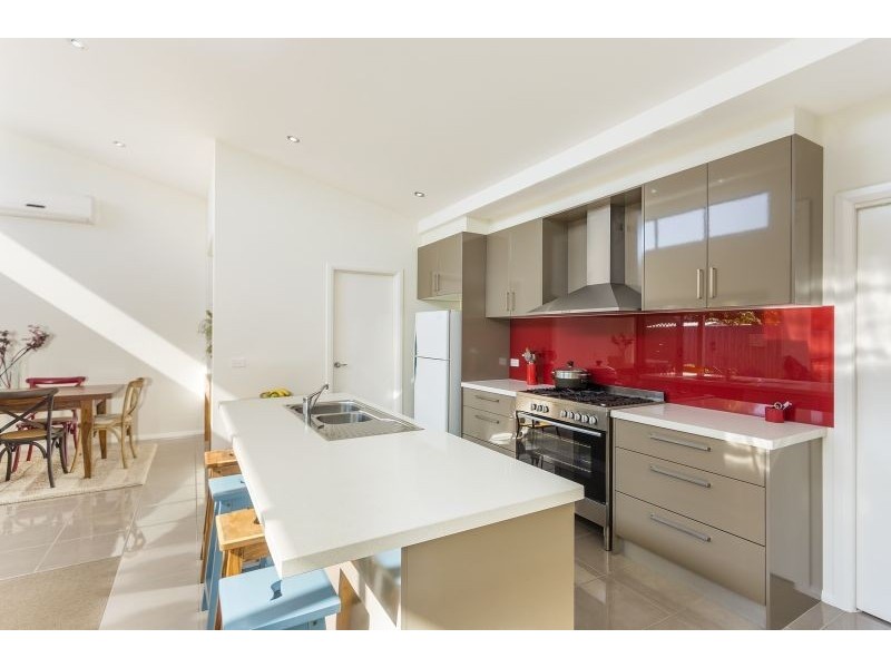 2/11 Watkin Street, Ocean Grove VIC 3226