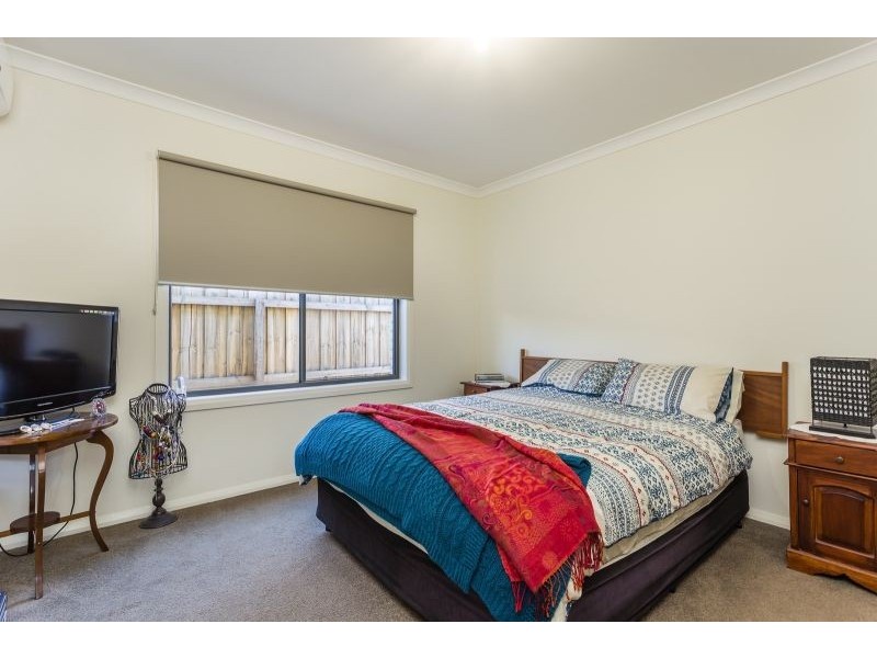 2/11 Watkin Street, Ocean Grove VIC 3226