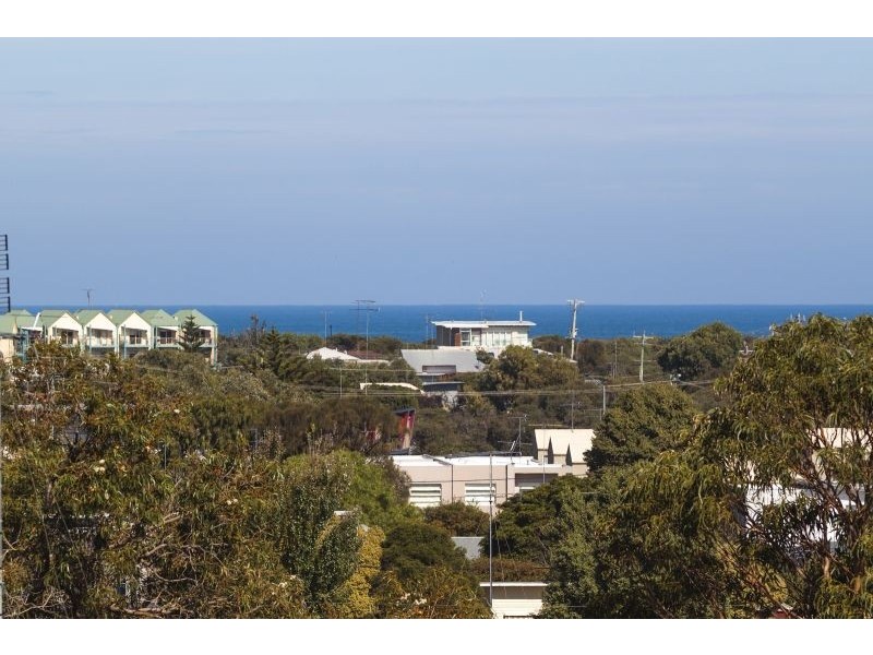 15 The Parade, Ocean Grove VIC 3226