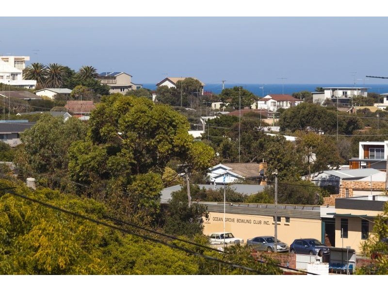 15 The Parade, Ocean Grove VIC 3226