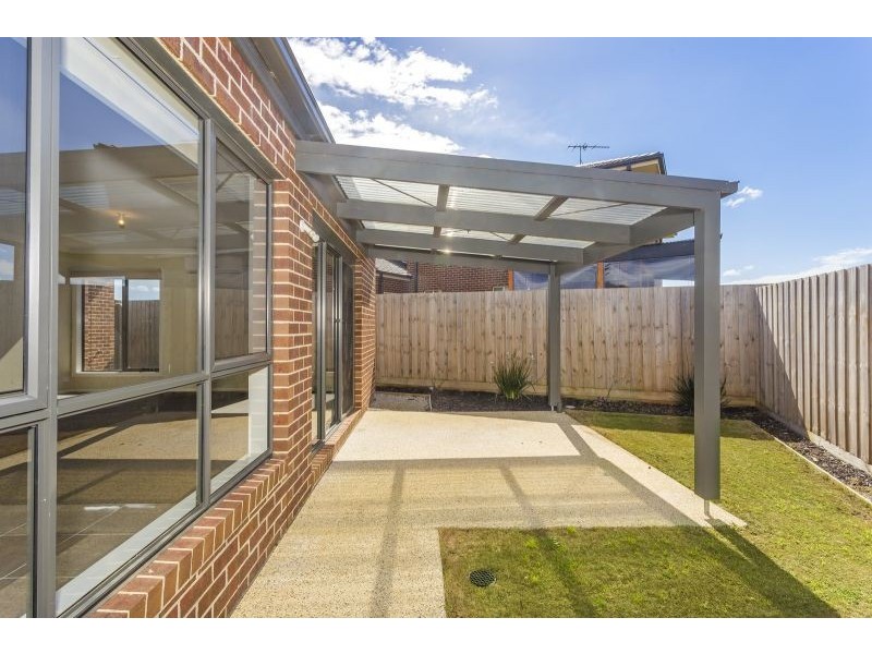 2 Shelburn Way, Ocean Grove VIC 3226