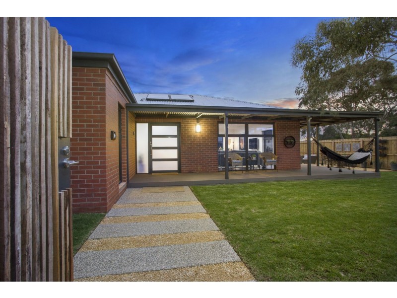 2 Dubourg Court, Ocean Grove VIC 3226