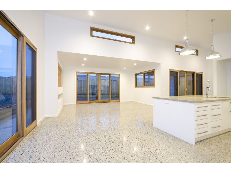 9 Thetis Street, Ocean Grove VIC 3226