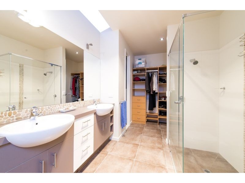 9 Fishermans Walk, Barwon Heads VIC 3227