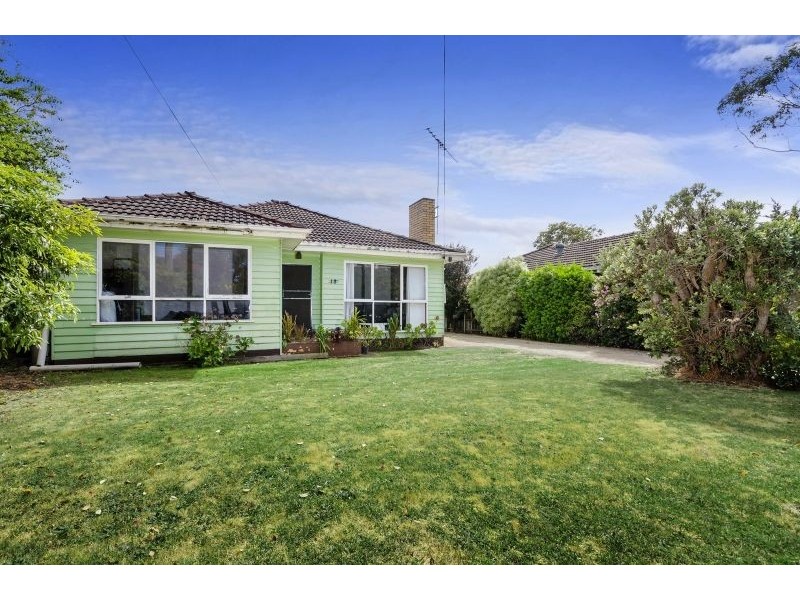 18 Bridge Road, Barwon Heads VIC 3227