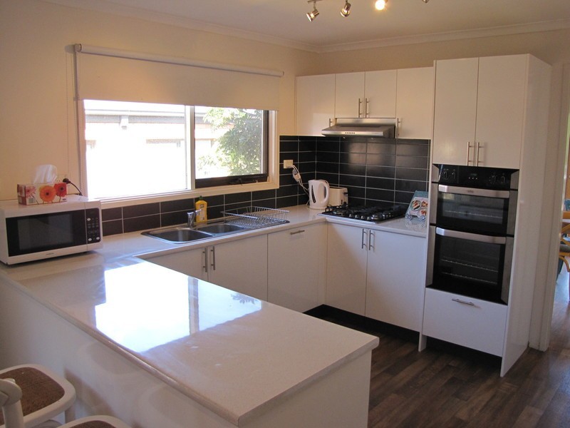 4 Richard Avenue, Ocean Grove VIC 3226