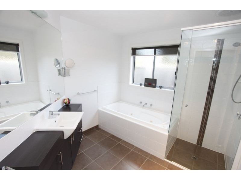 36 Alderbrook Drive, Ocean Grove VIC 3226