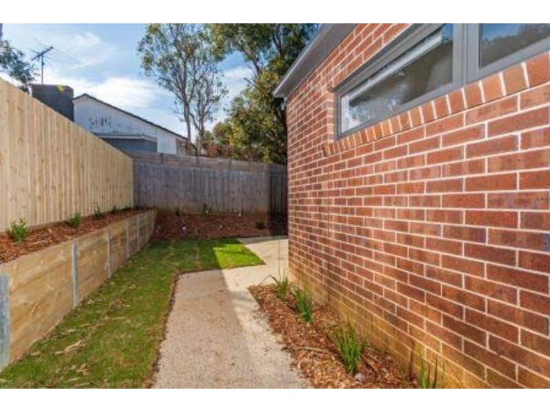 2/182 Thacker Street, Ocean Grove VIC 3226