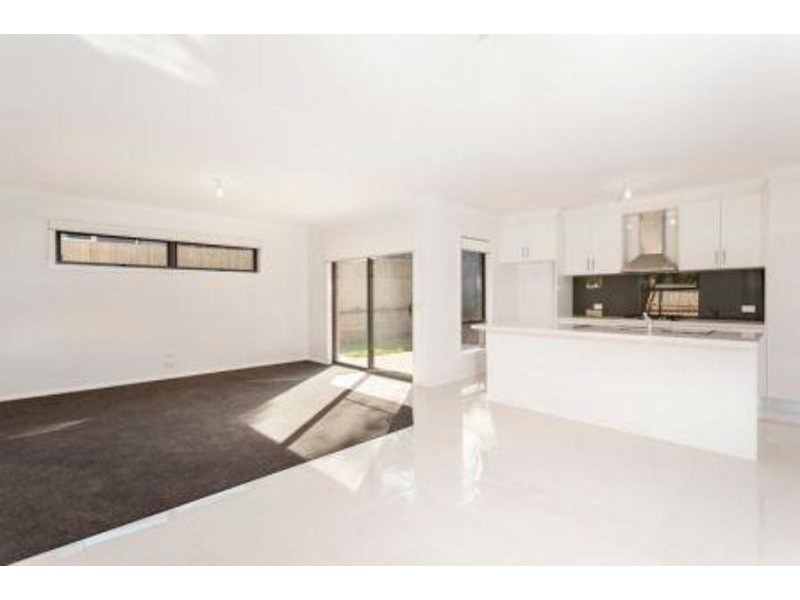 2/182 Thacker Street, Ocean Grove VIC 3226
