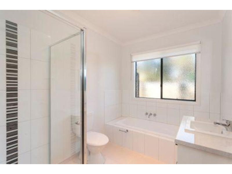 2/182 Thacker Street, Ocean Grove VIC 3226